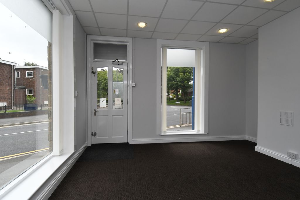 Property photo 3 of 12 Photo 5