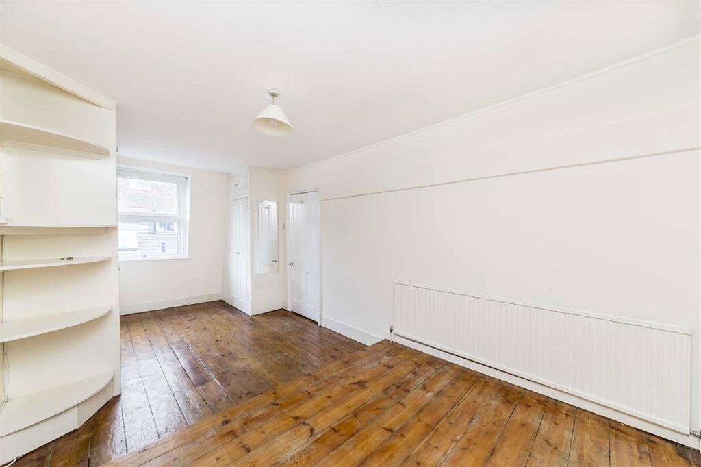 Property photo 3 of 6