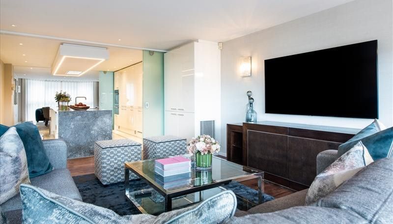 Property photo 2 of 27