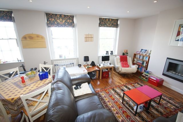 Property photo 3 of 6 Redcliffe Parade Wes