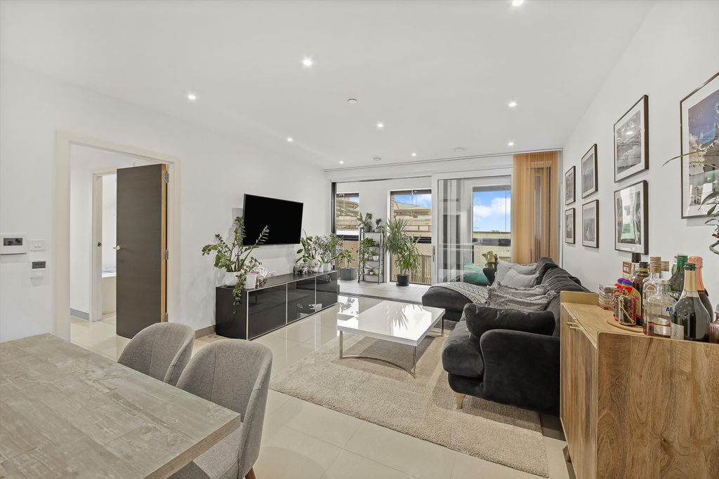 Property photo 2 of 15 Image