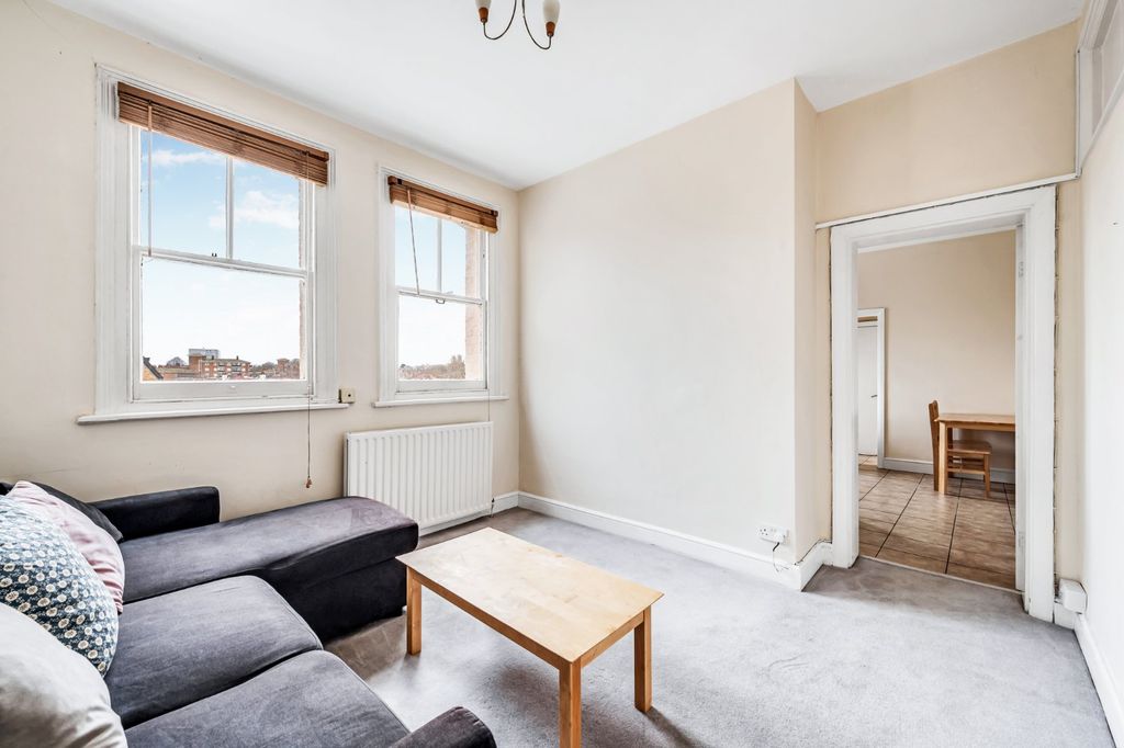 Property photo 3 of 9