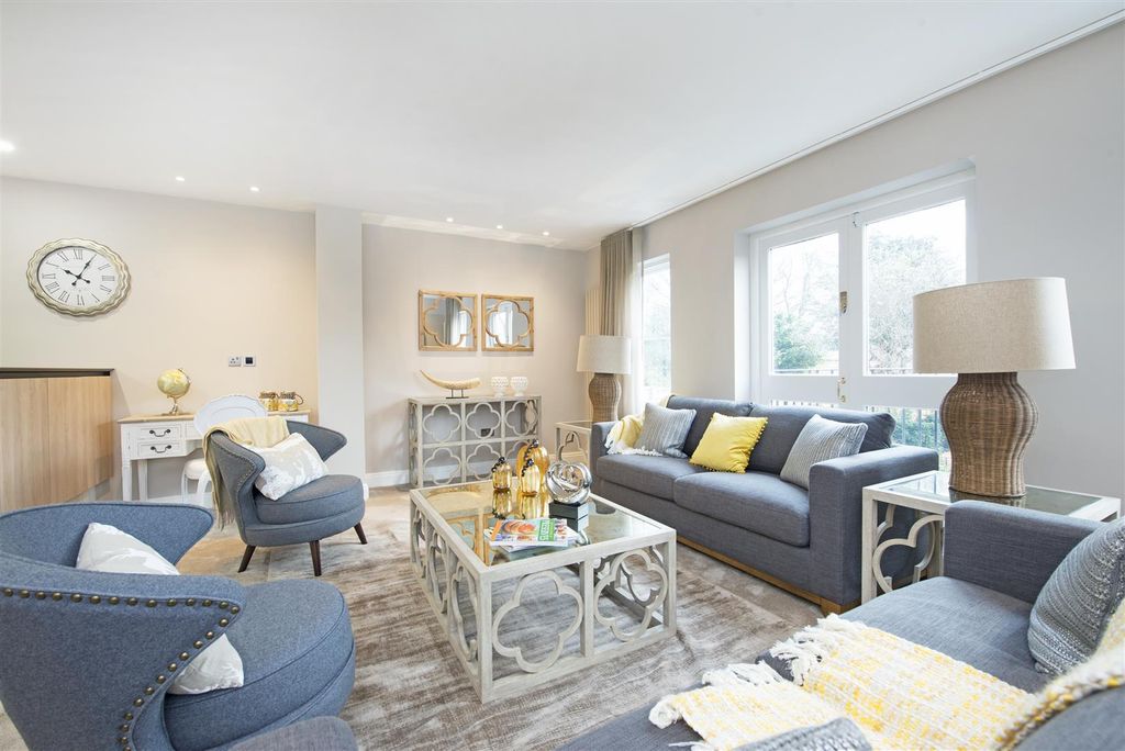 Property photo 3 of 12 3.Jpg