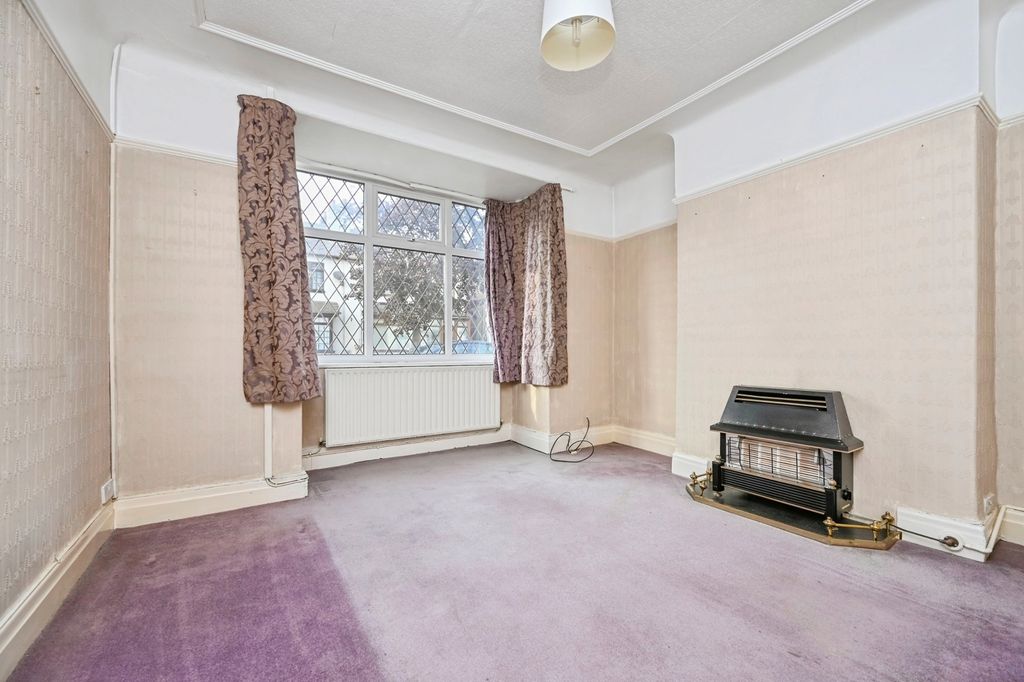 Property photo 3 of 19 Pbox-Img.Jpg