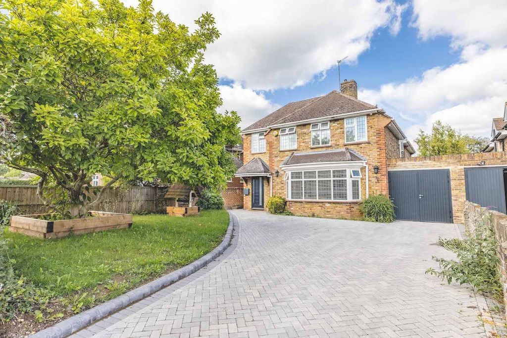 Property photo 1 of 22