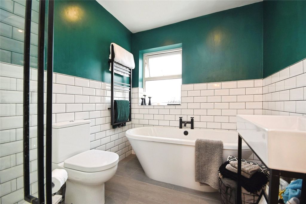 Property photo 3 of 12 Bathroom