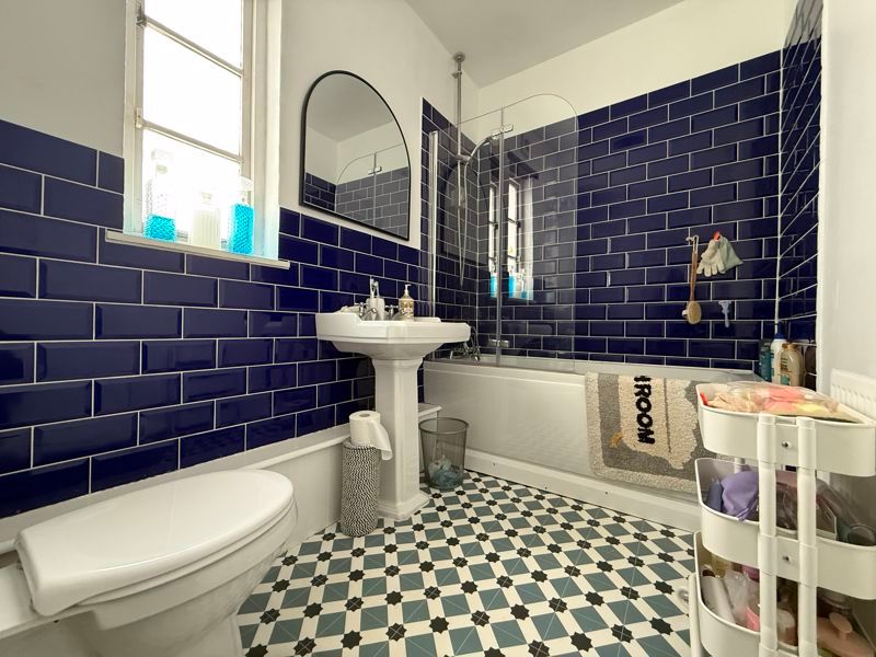 Property photo 3 of 10 Photo 3