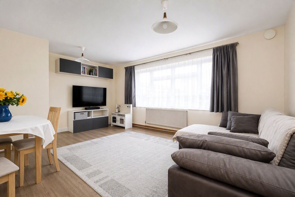 Property photo 3 of 12 Picture No. 34