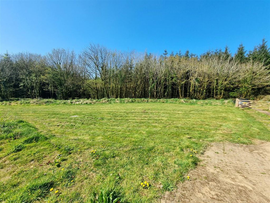 Property photo 2 of 25 Lawn 1.Jpg