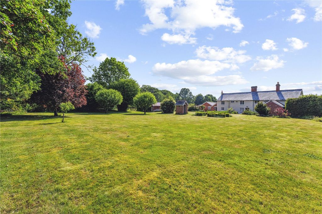 Property photo 1 of 19 Rear Garden