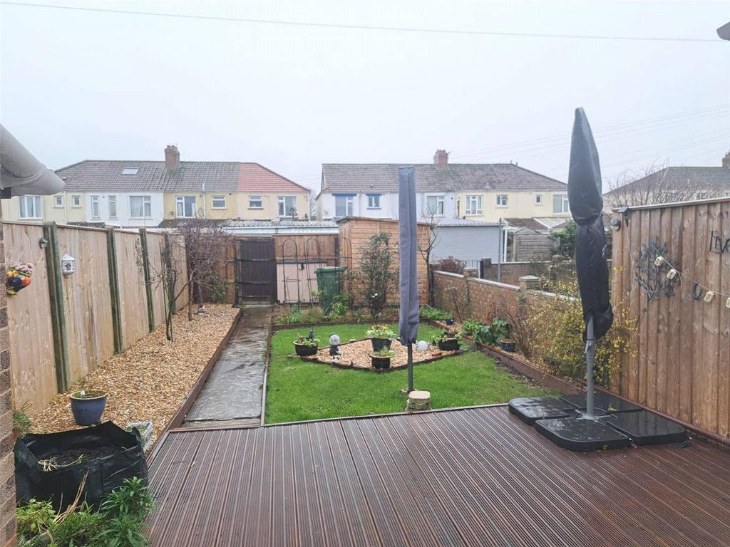 Property photo 3 of 14 Picture No. 06