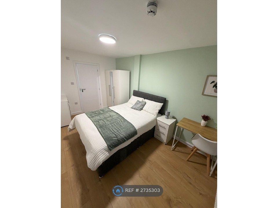 Property photo 1 of 33