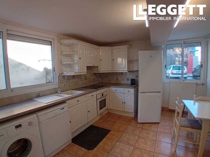 Property photo 2 of 10