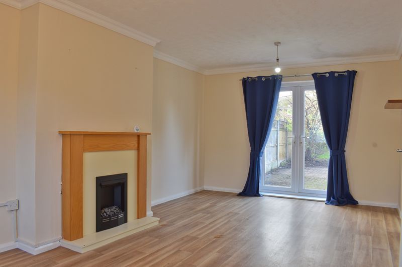 Property photo 2 of 9 Photo 11