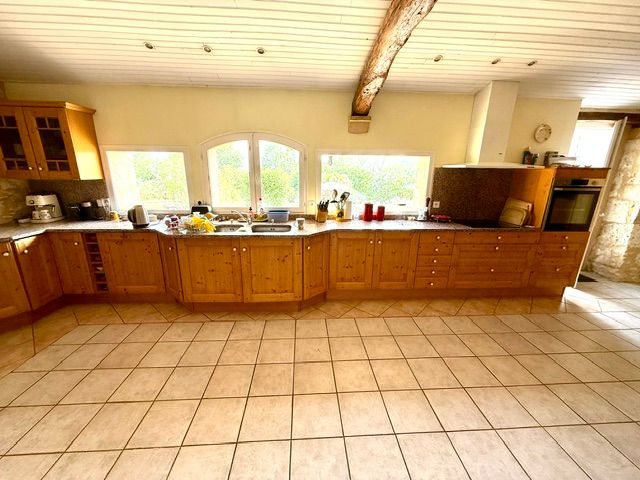 Property photo 3 of 31 Img_7044