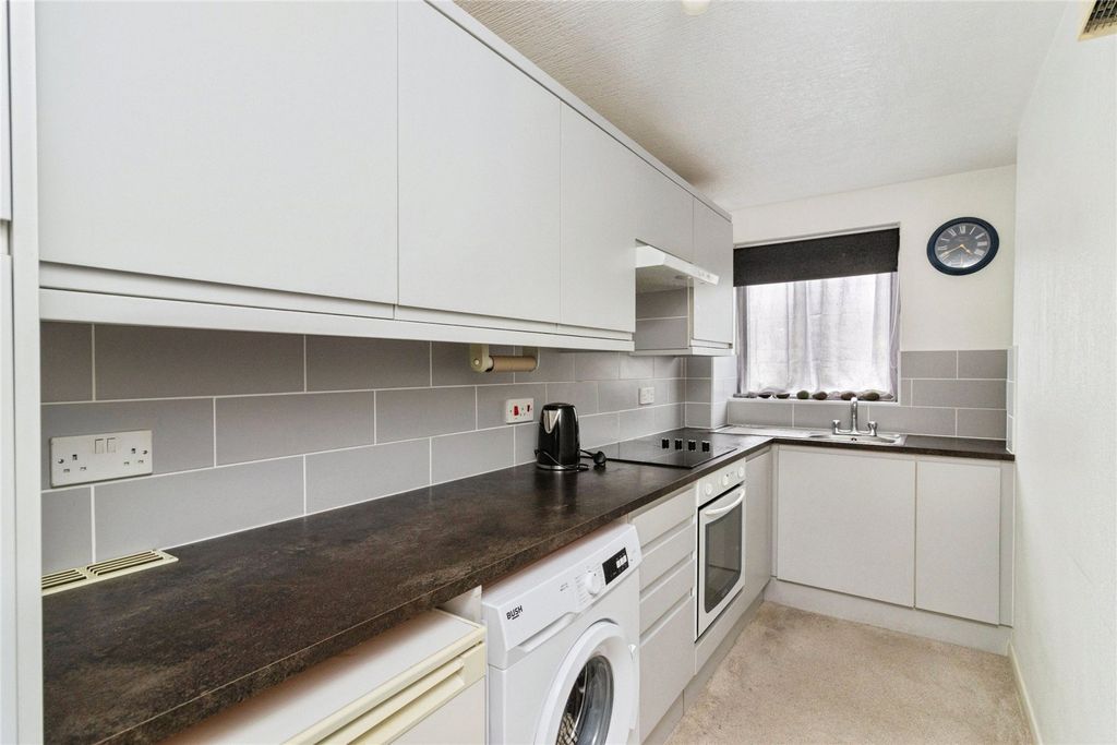 Property photo 2 of 11 Picture No. 04