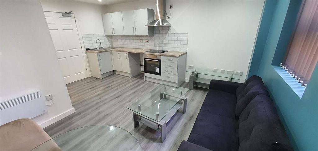 Property photo 3 of 5 Bright Open-Plan Living Area With A Modern Kitchen...