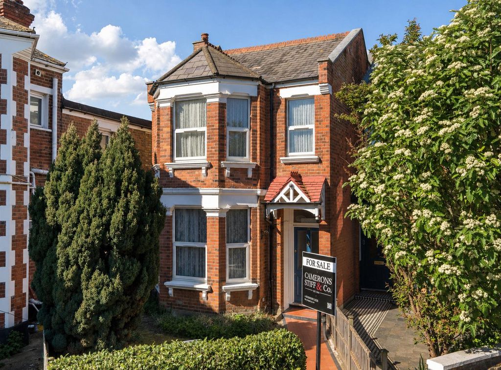 Property photo 1 of 24