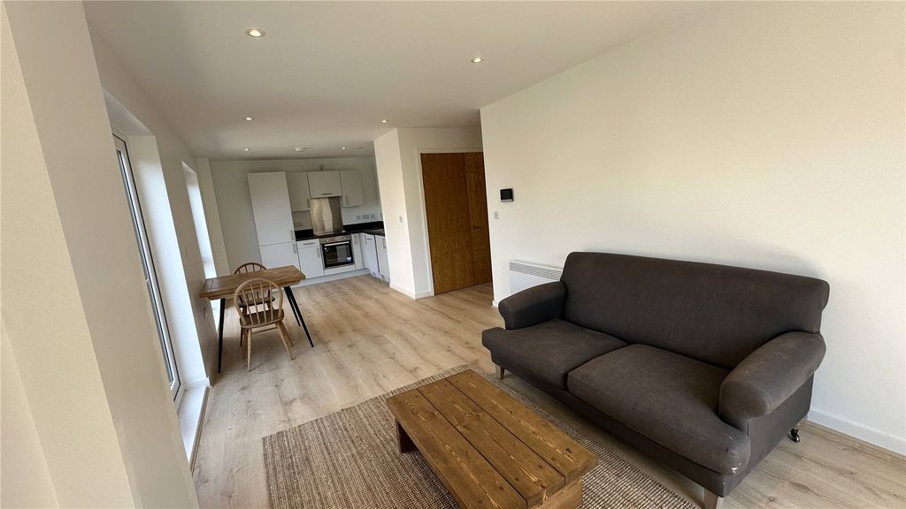 Property photo 1 of 11 Picture No. 02