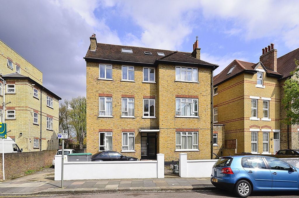 Property photo 1 of 26