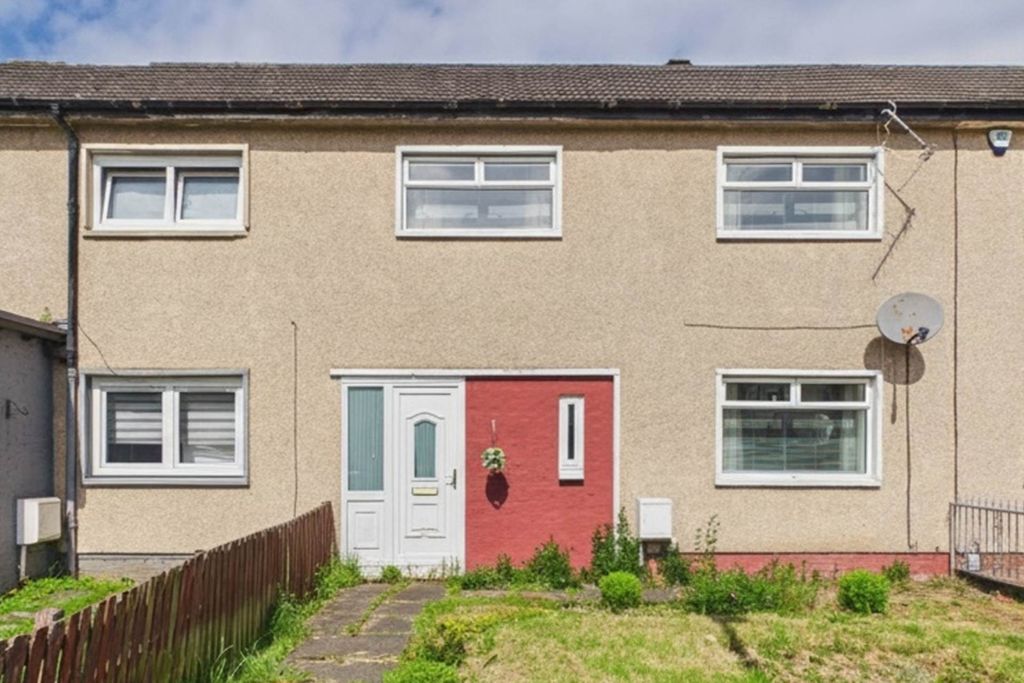 Property photo 1 of 17