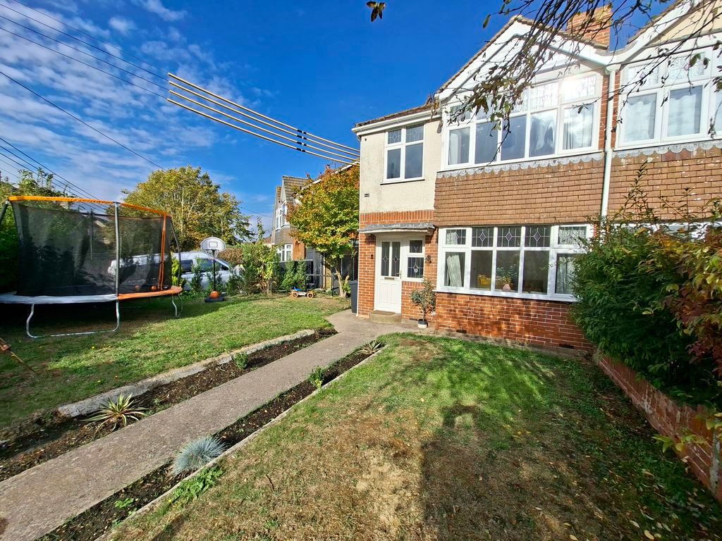 Property photo 1 of 12 Photo 12