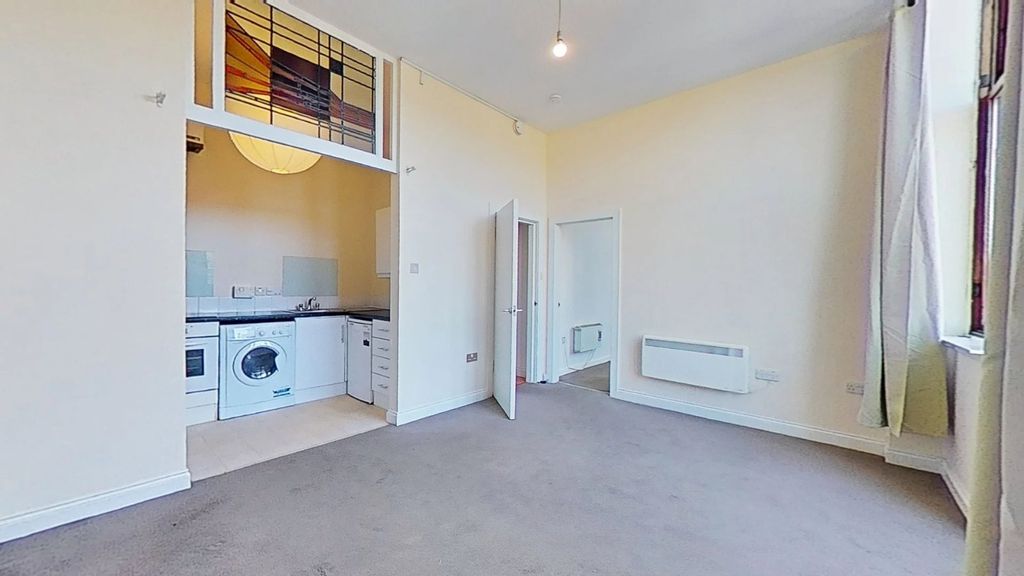 Property photo 3 of 11 Photo 3