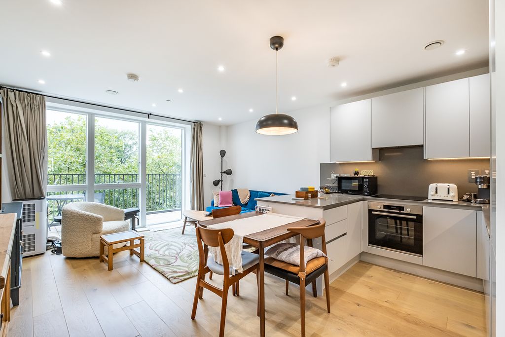 Property photo 1 of 16 1