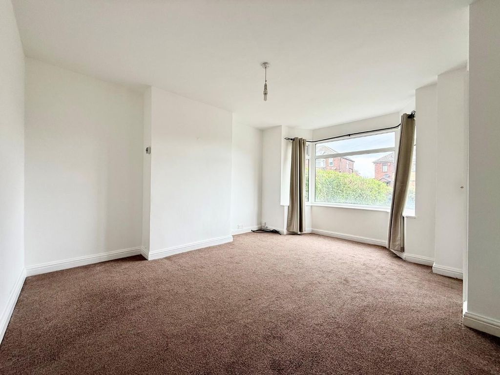 Property photo 3 of 16 4.Jpg