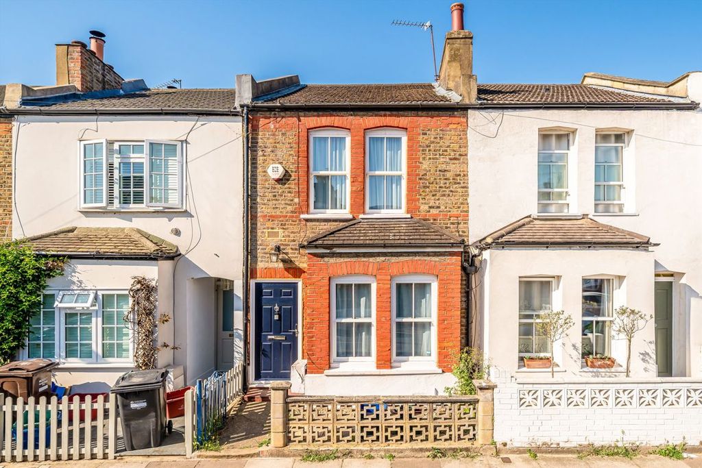 Property photo 1 of 7