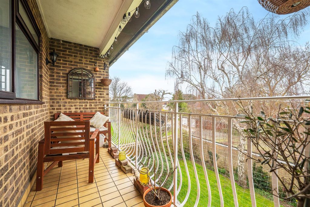 Property photo 3 of 18 Balcony