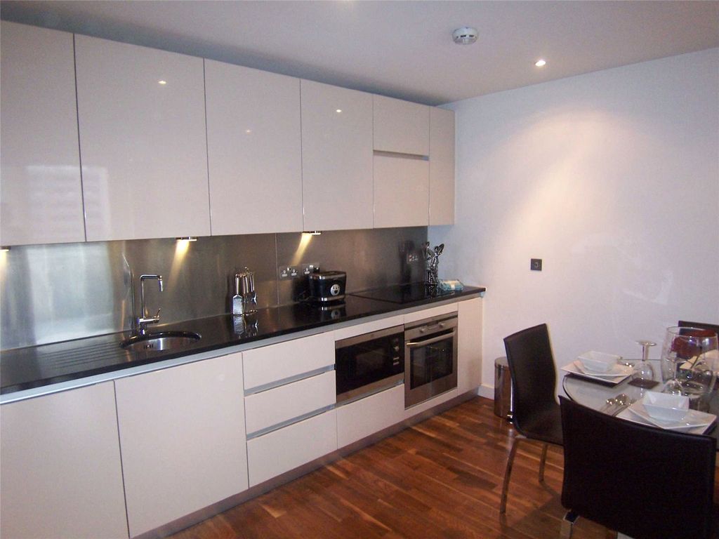 Property photo 3 of 11 Picture No. 02