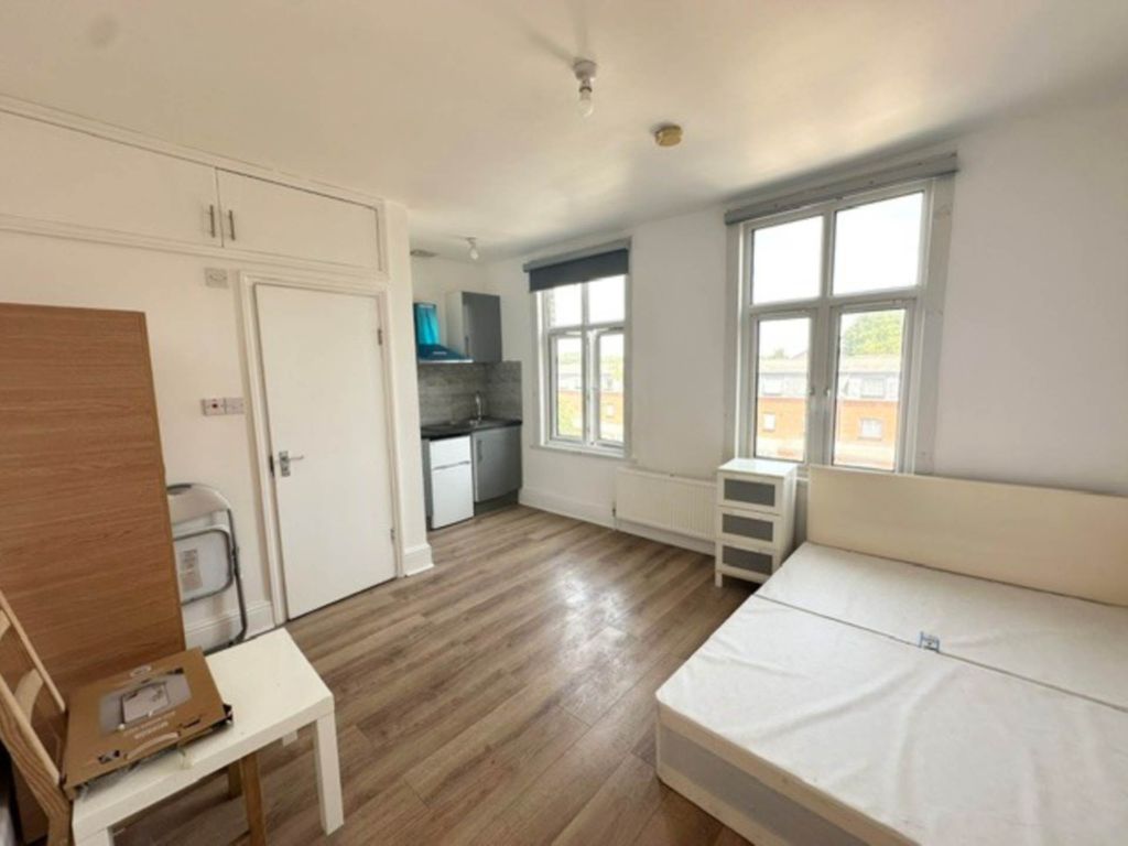 Property photo 1 of 3