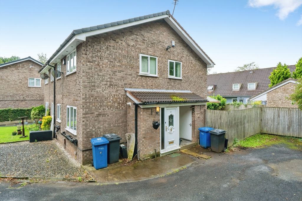 Property photo 1 of 11 External