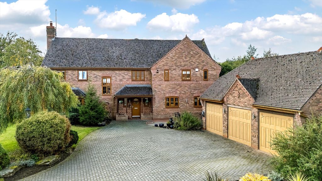 Property photo 1 of 15 Image