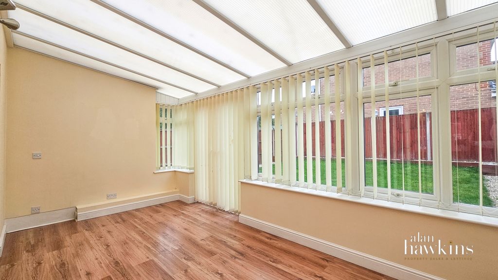 Additional image 5 of 3 bed link detached house to rentLyme Way, Abbey Meads SN25