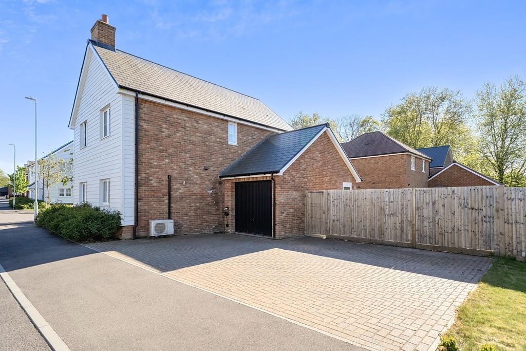 Property photo 2 of 24 1450174-2-69Eb9Ef0Aa156.Jpg