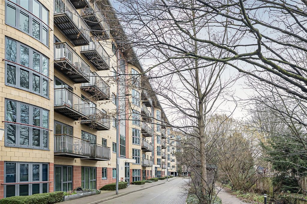 Property photo 1 of 15 Picture No. 11