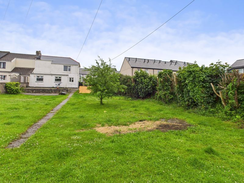 Property photo 1 of 10 Plot And Garden