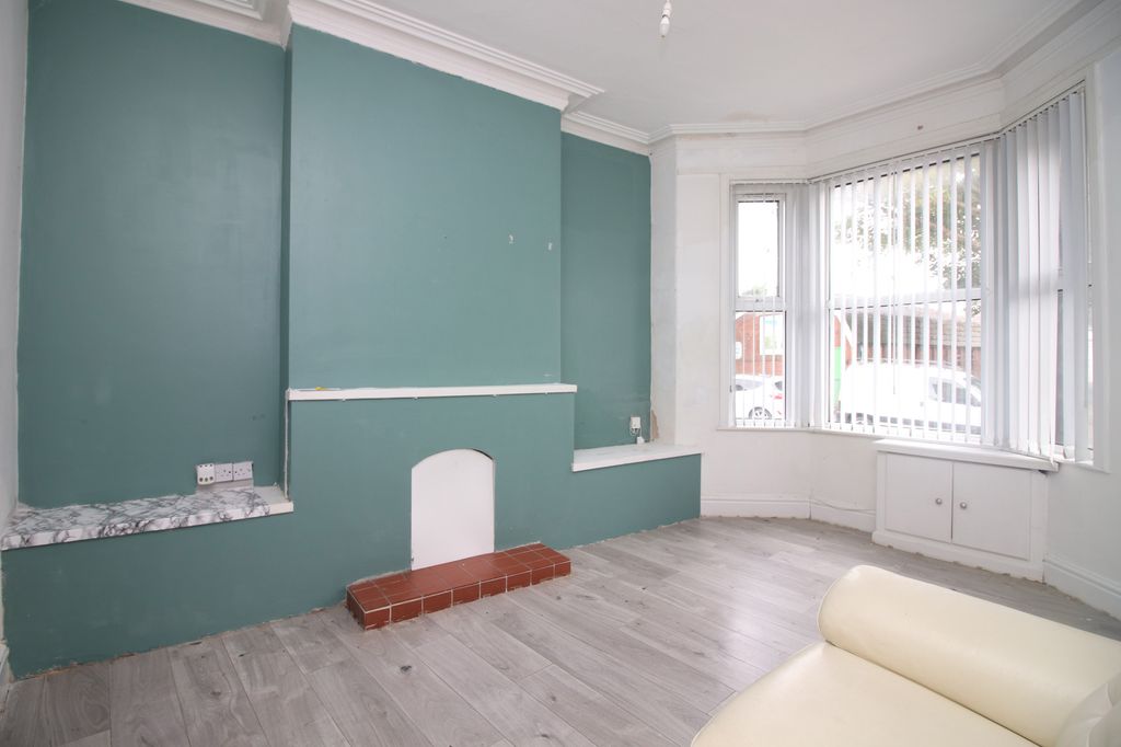 Property photo 3 of 24
