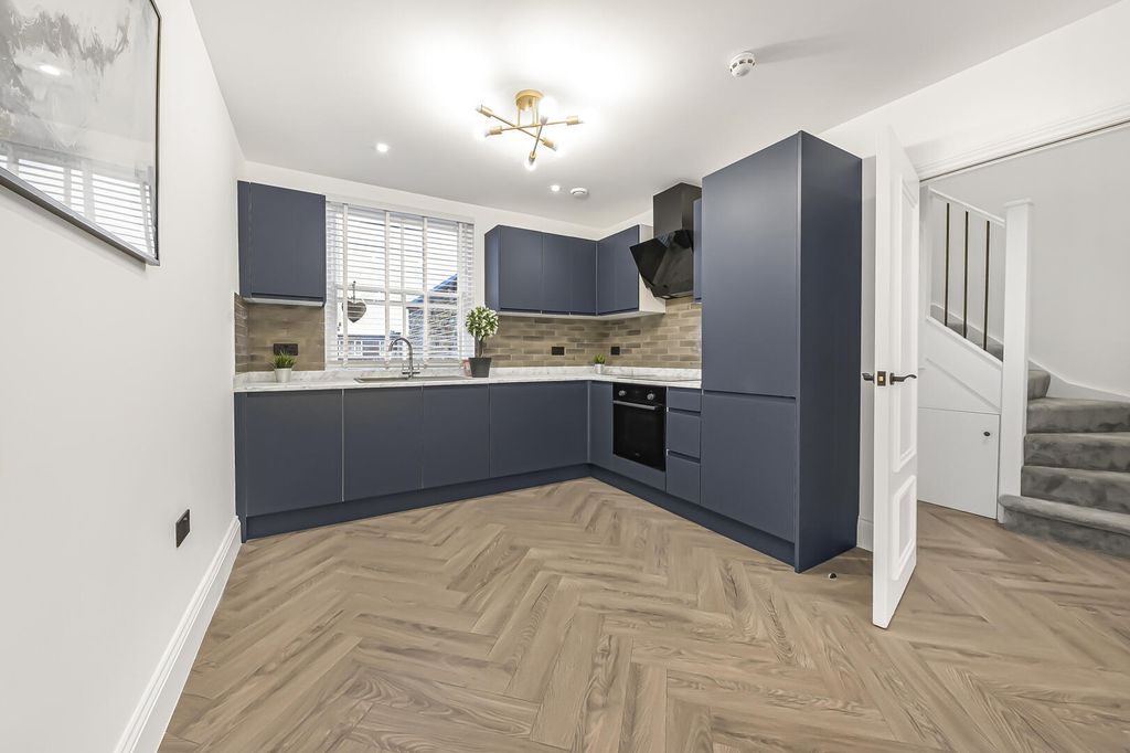 Property photo 1 of 16 Kitchen