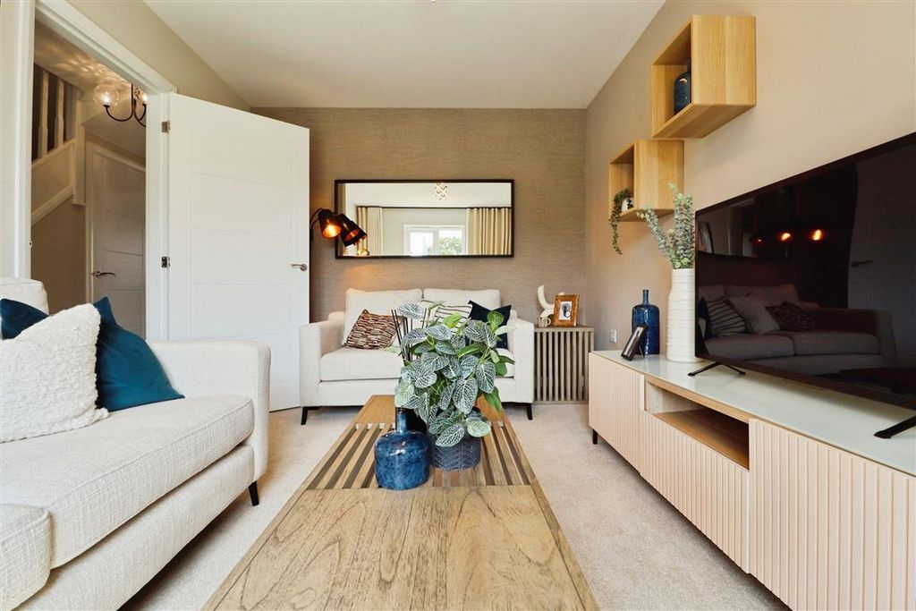 Property photo 2 of 10