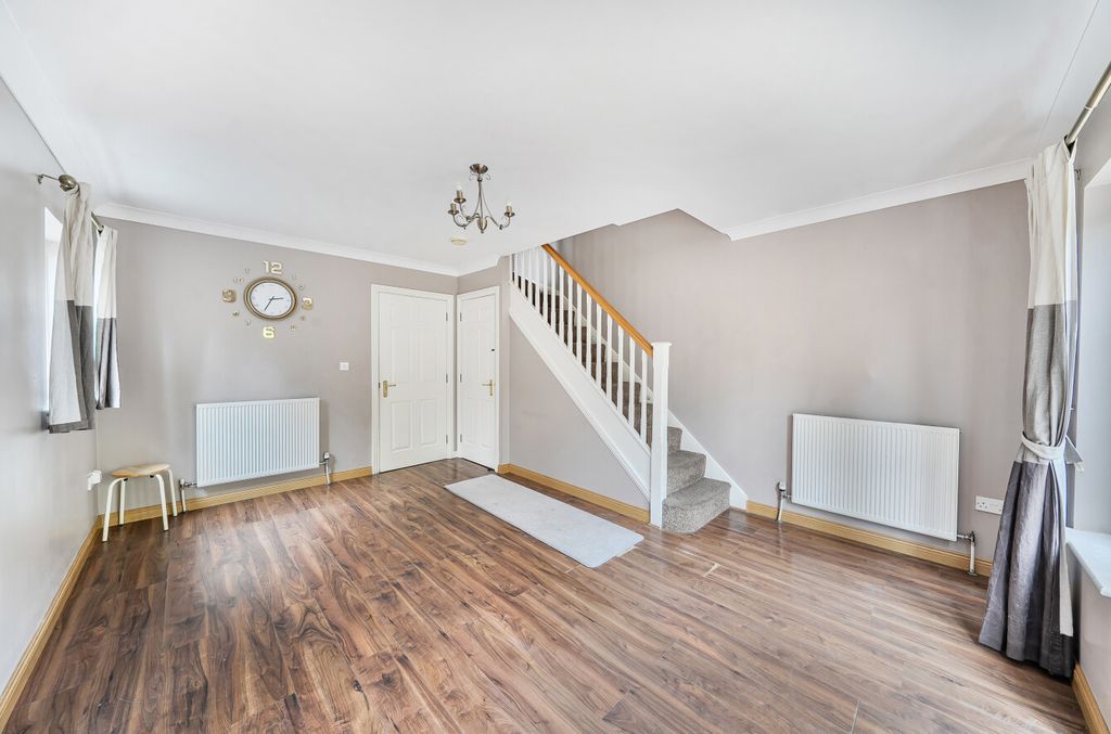 Property photo 3 of 12 Sitting Room