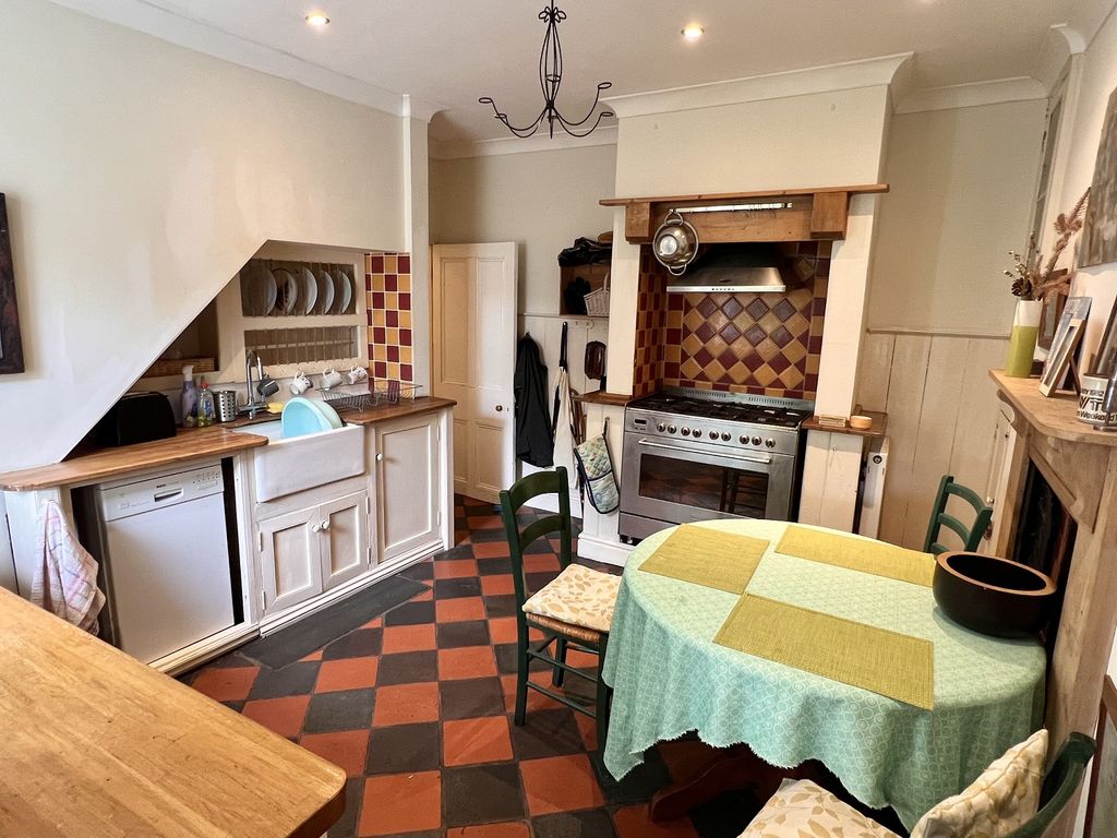 Property photo 3 of 14 Not Specified