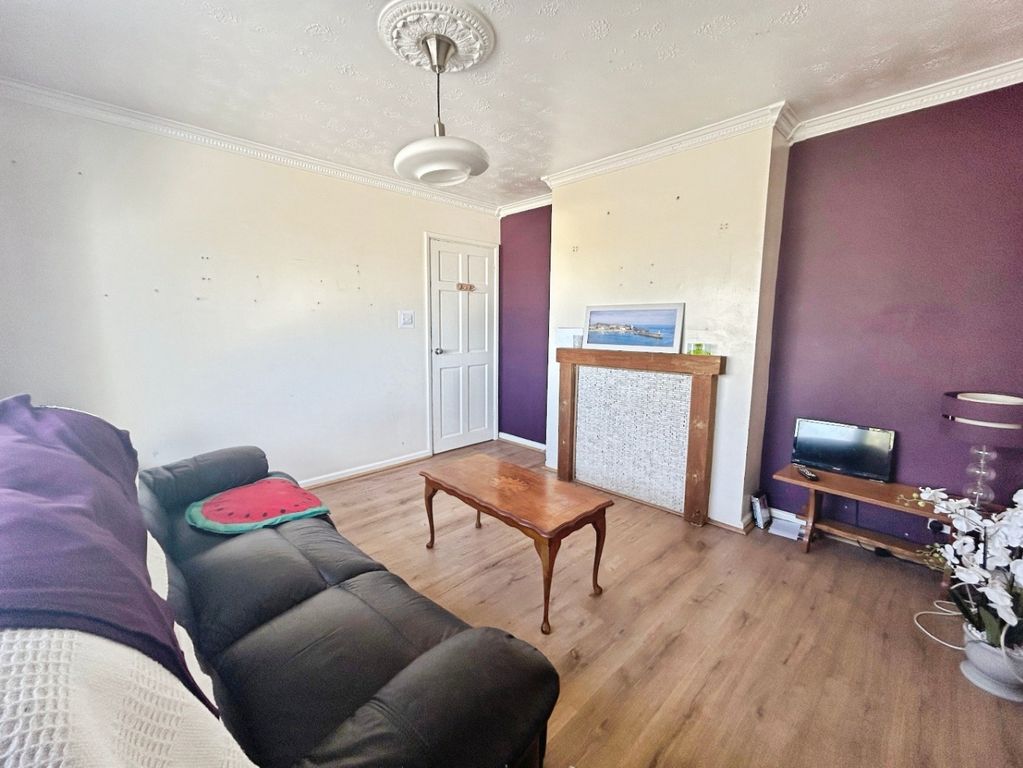 Property photo 2 of 15 5027806