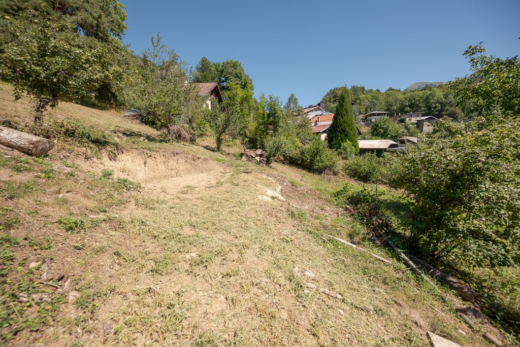 Property photo 2 of 5