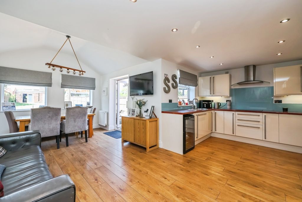 Property photo 2 of 23 Pbox-Img.Jpg