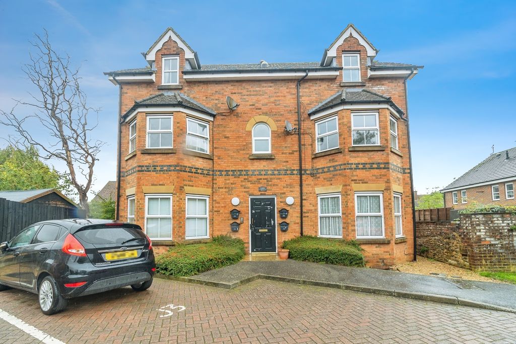 Property photo 1 of 15 Photo