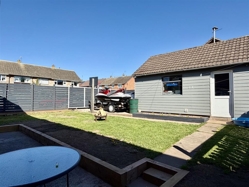 Property photo 3 of 24