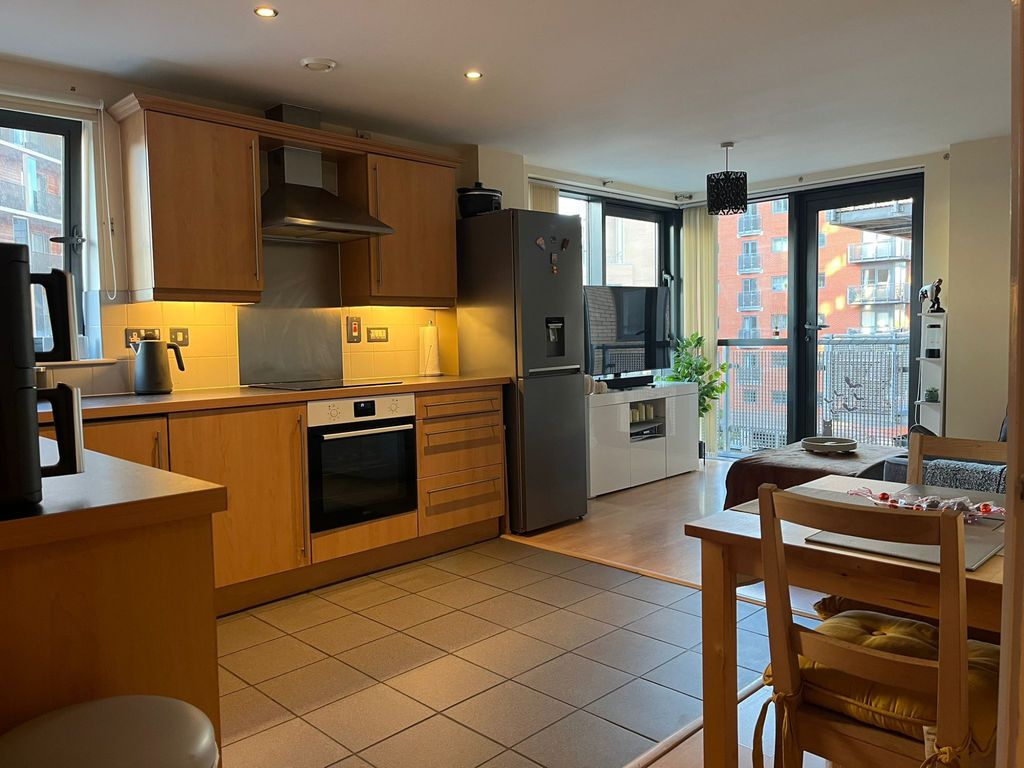 Property photo 2 of 22